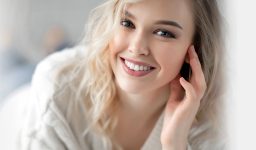 Dentist Provided Teeth Whitening to Brighten Discolored Teeth